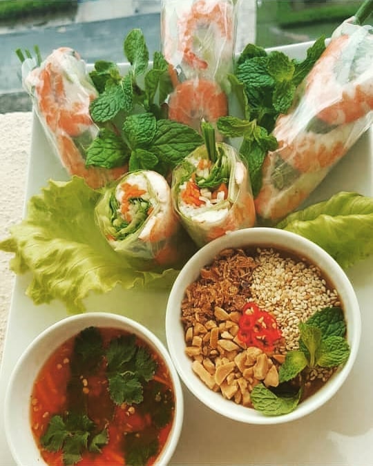 MY Goi Cuon's Halal Vietnamese Spring Rolls made from fresh herbs, salads, veggies and prawns. 